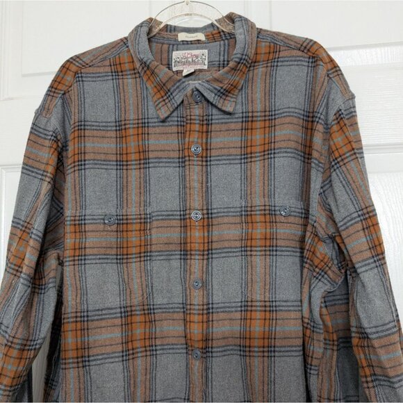 J Crew Plaid Mid Weight Flannel Workshirt Mens XL Gray Classic Fit Button Front - Picture 2 of 9